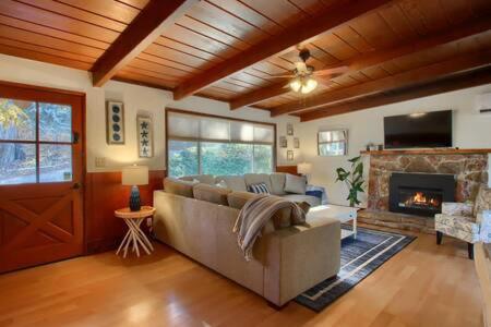 Blue Door Cottage 12 Miles To Yosemite Bbq Oakhurst Exterior photo
